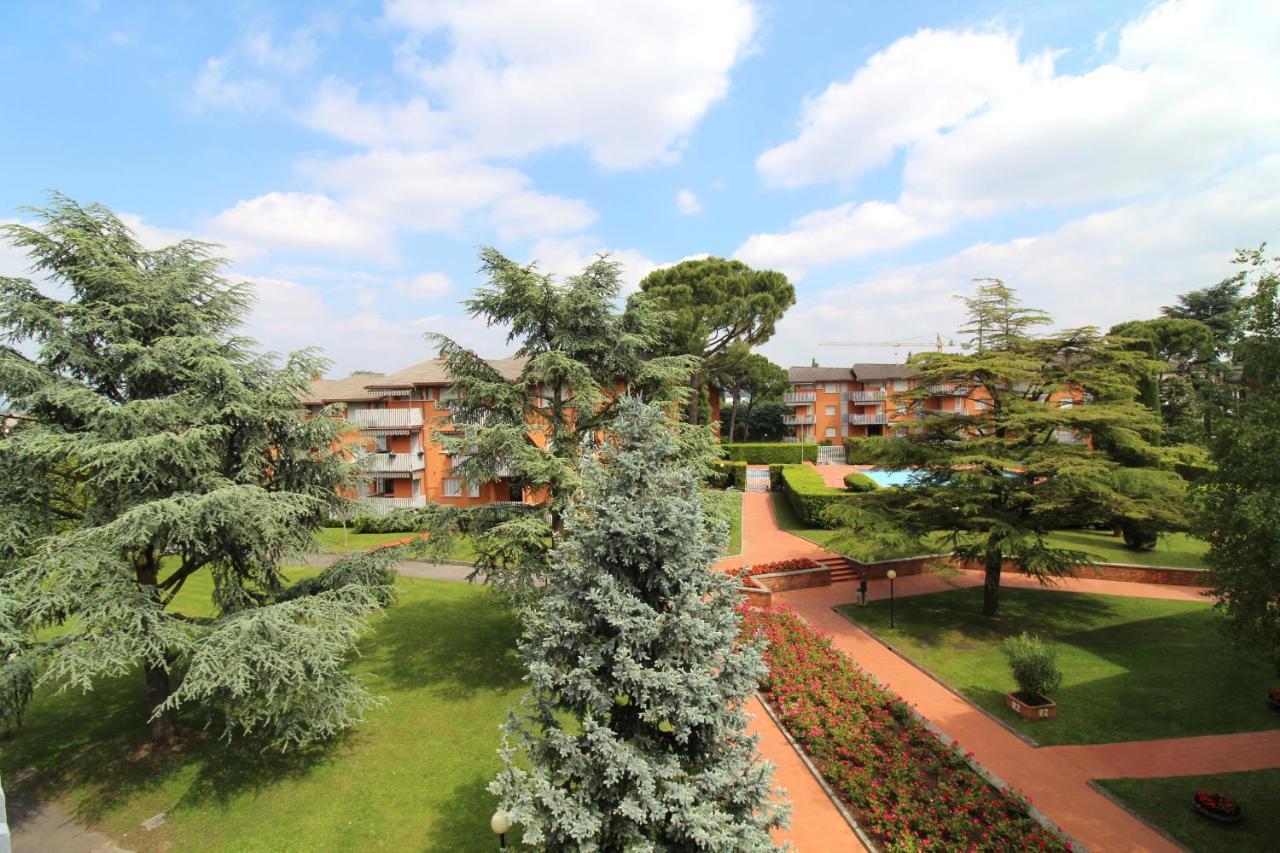 Appartamento Onda Blu Peschiera del Garda Buitenkant foto